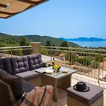 Cleopatra Villa Fiskardo
