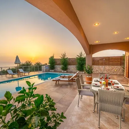 Cleopatra Villa Fiskardo